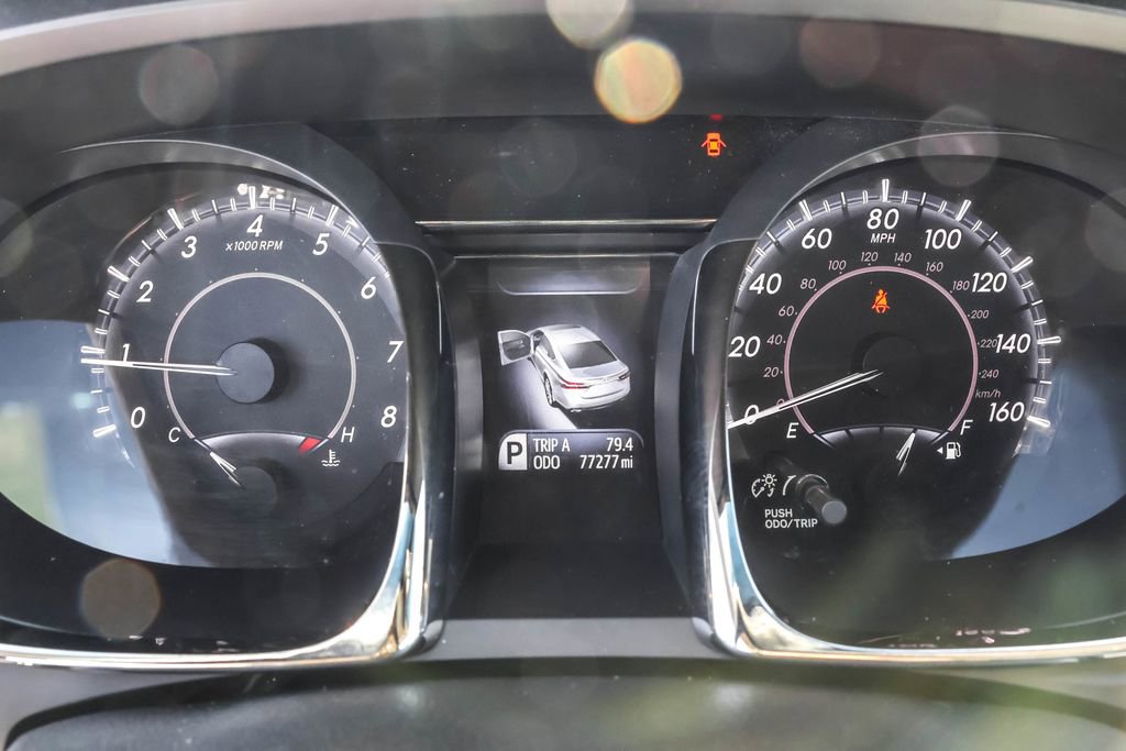 Used 2014 Toyota Avalon Limited image 19