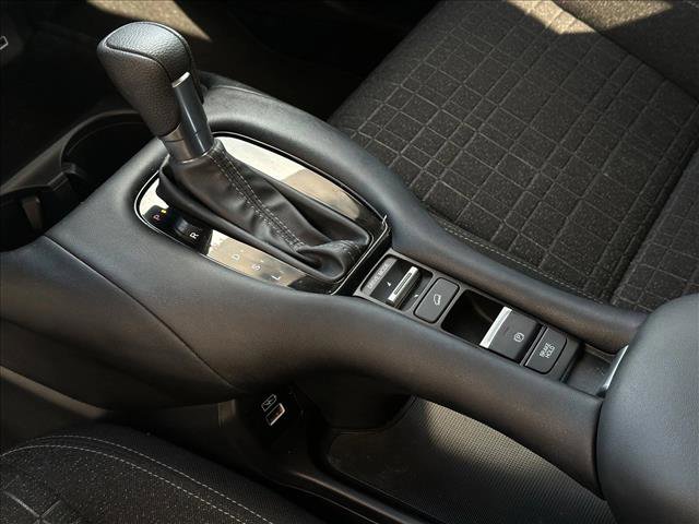 Used 2023 Honda HR-V LX image 16