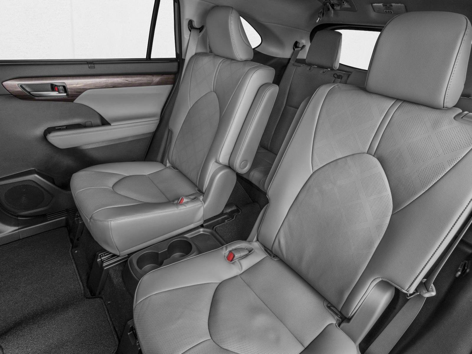 New 2026 Toyota Highlander Platinum AWD/4WD image 9