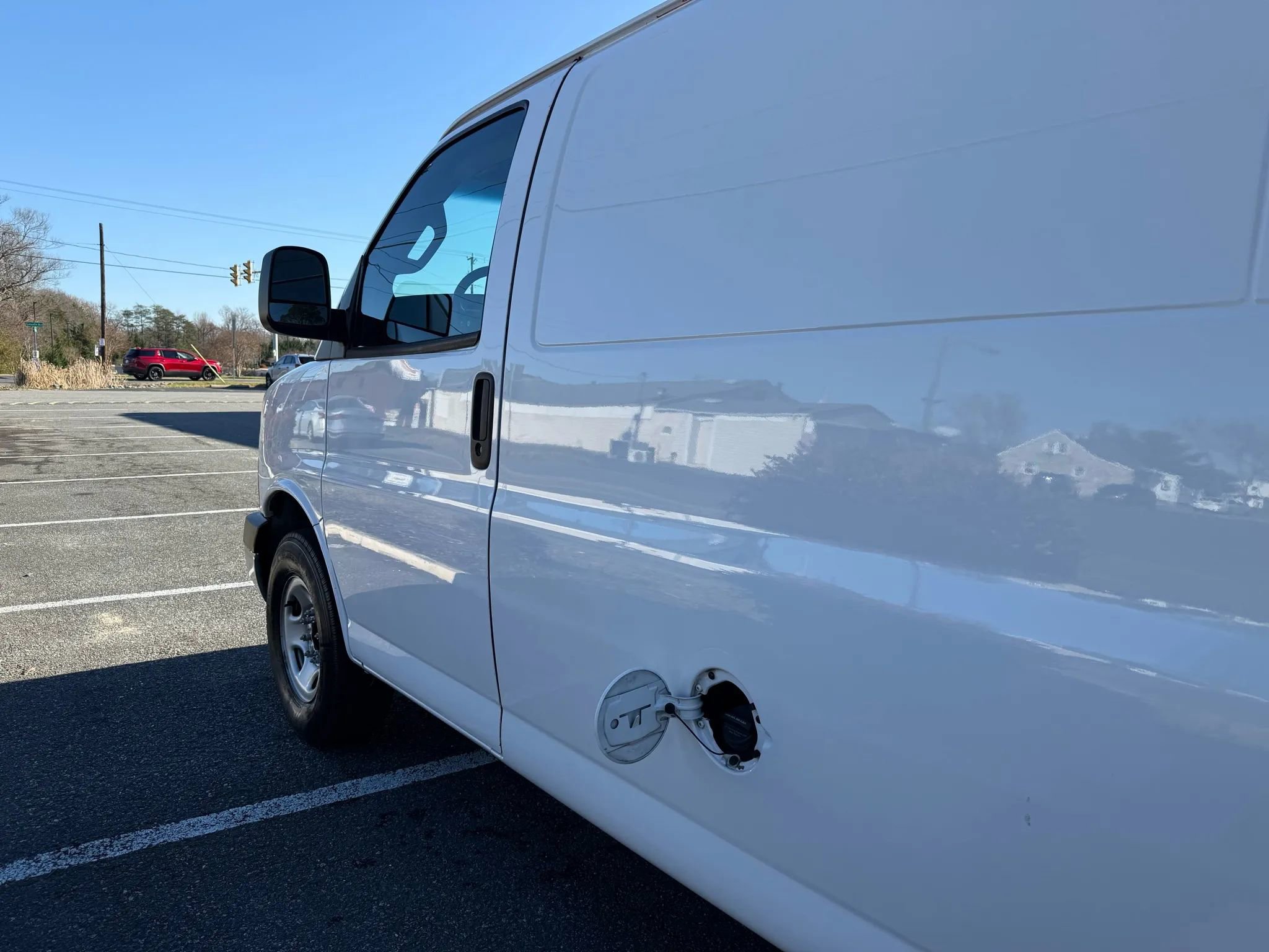 Used 2022 GMC Savana 2500 w/ Communications Package image 24