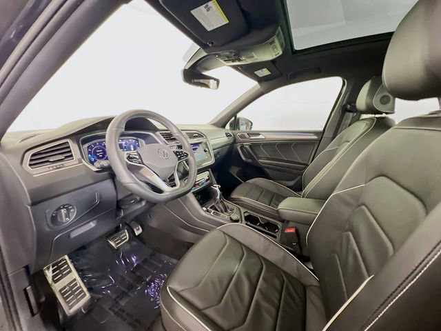 Used 2024 Volkswagen Tiguan SEL R-Line image 20