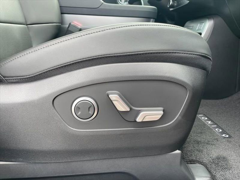 New 2026 Hyundai Ioniq 9 SEL image 26