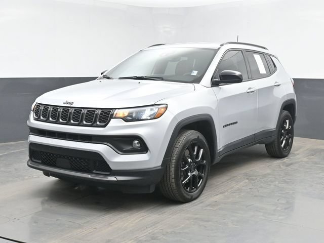 Used 2025 Jeep Compass Latitude w/ Altitude Special Edition AWD/4WD image 10