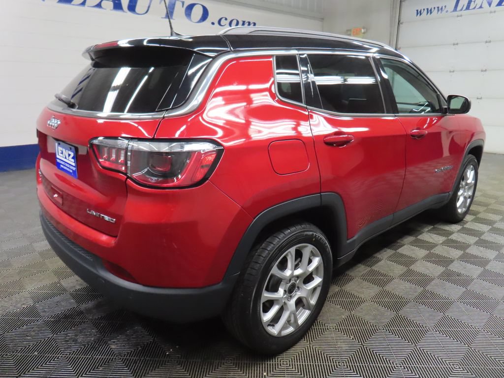 Used 2025 Jeep Compass Limited AWD/4WD image 5