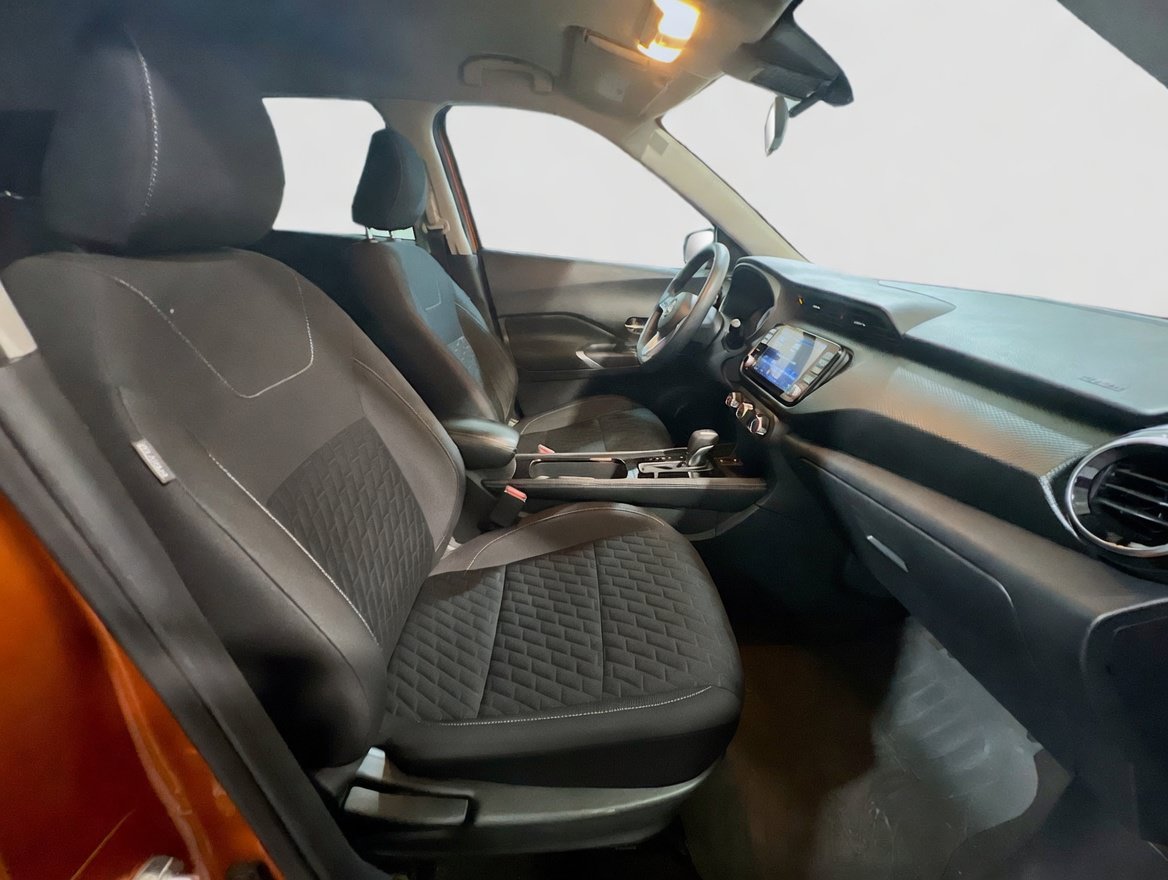 Used 2023 Nissan Kicks SV FWD image 19