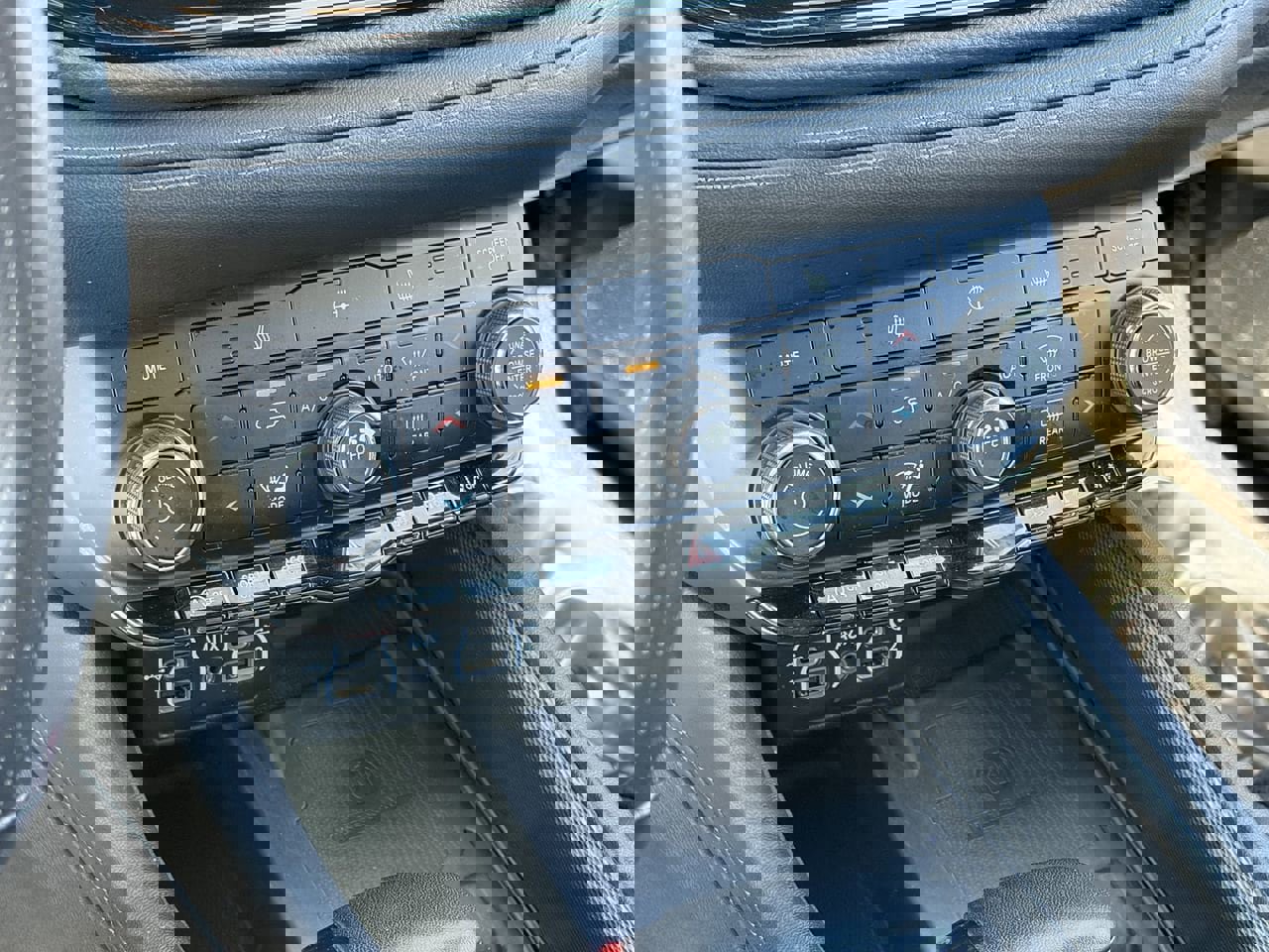 Used 2022 Dodge Durango GT image 28