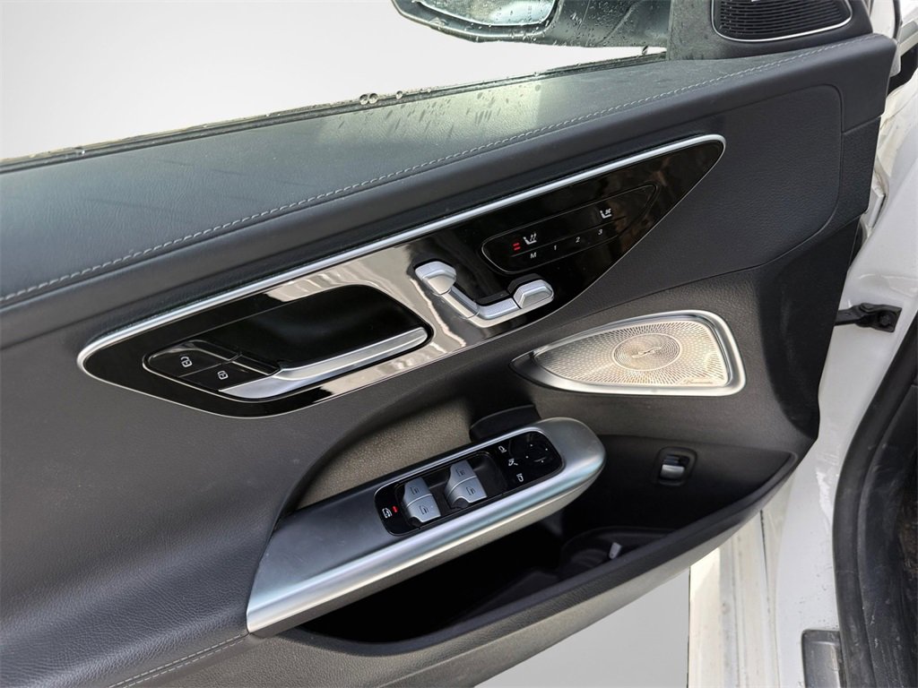 Used 2024 Mercedes-Benz C 300 4MATIC Sedan image 14
