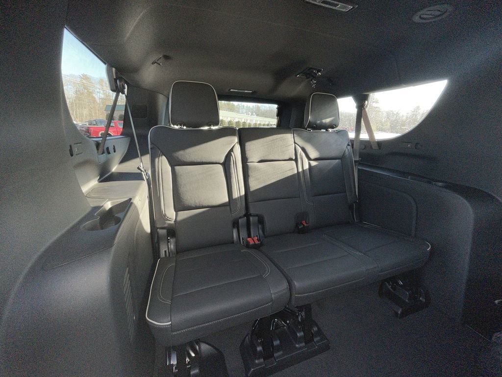 New 2026 GMC Yukon XL Elevation image 33