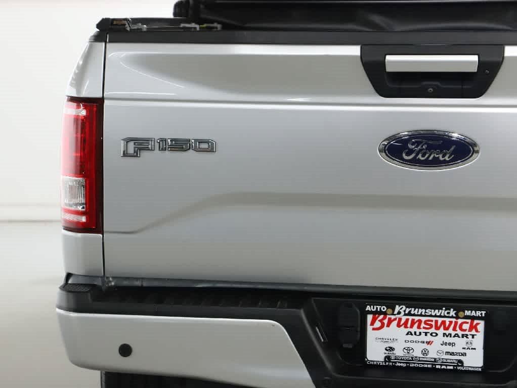 Used 2017 Ford F150 XLT w/ Equipment Group 302A Luxury AWD/4WD image 45