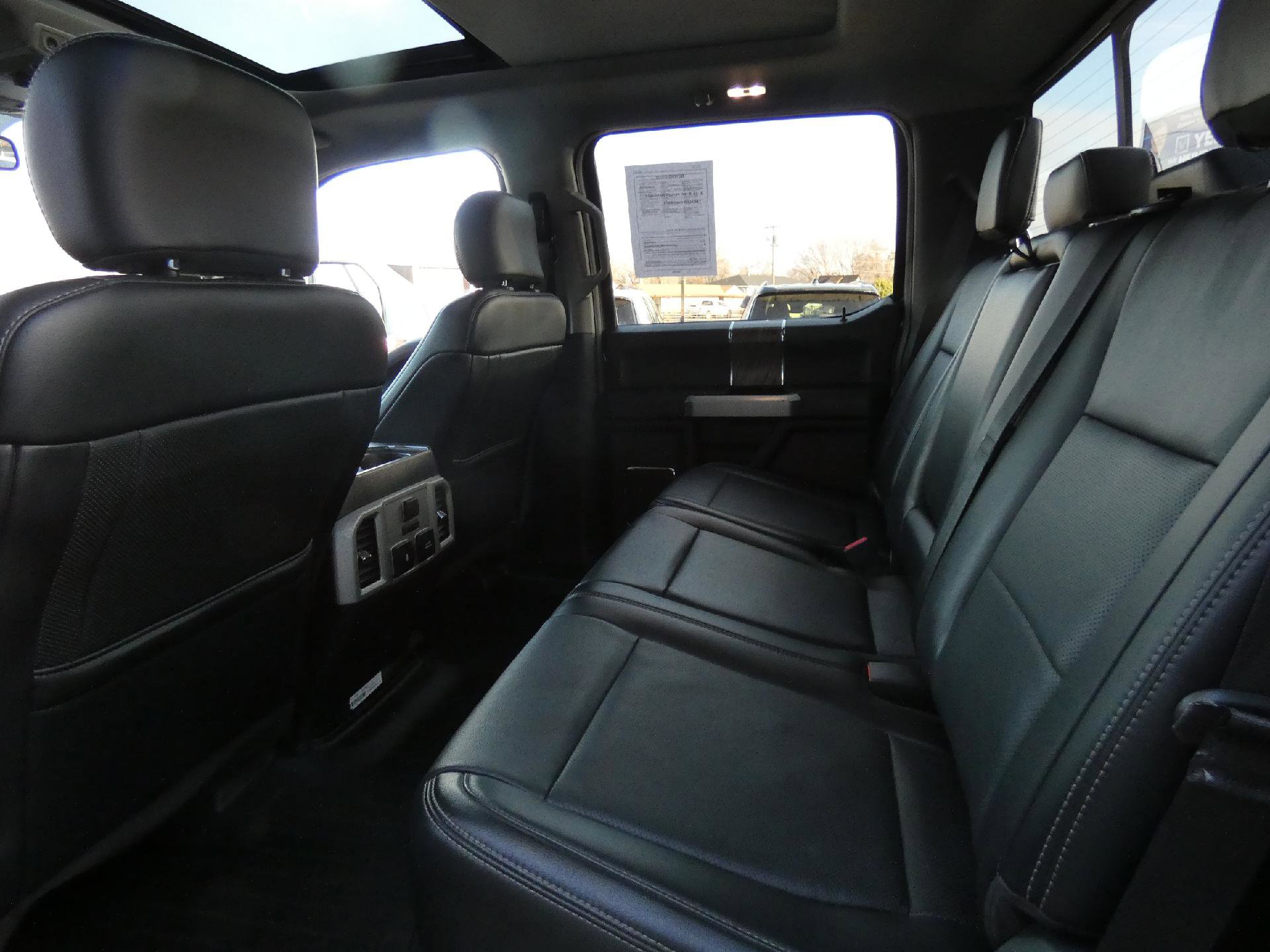 Used 2019 Ford F250 Lariat w/ Lariat Ultimate Package AWD/4WD image 13