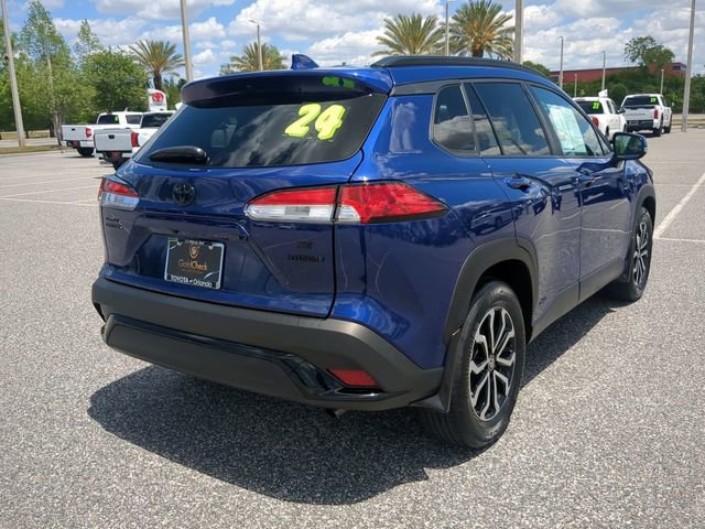 Used 2024 Toyota Corolla Cross SE AWD/4WD image 4