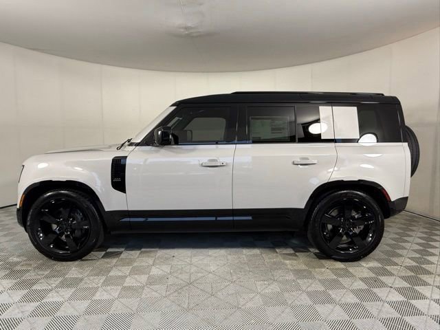 New 2026 Land Rover Defender 110 X-Dynamic SE AWD/4WD image 3
