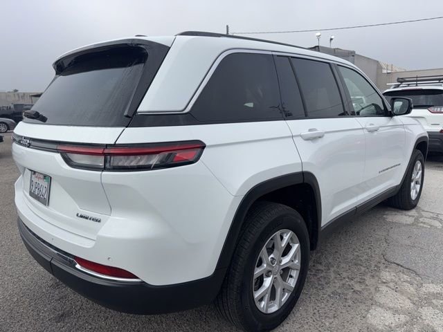 Used 2023 Jeep Grand Cherokee Limited image 5