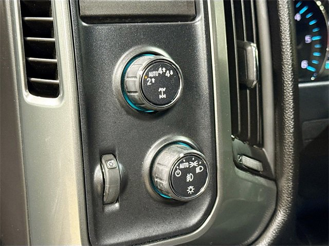 Used 2018 Chevrolet Silverado 1500 LT w/ All Star Edition image 12