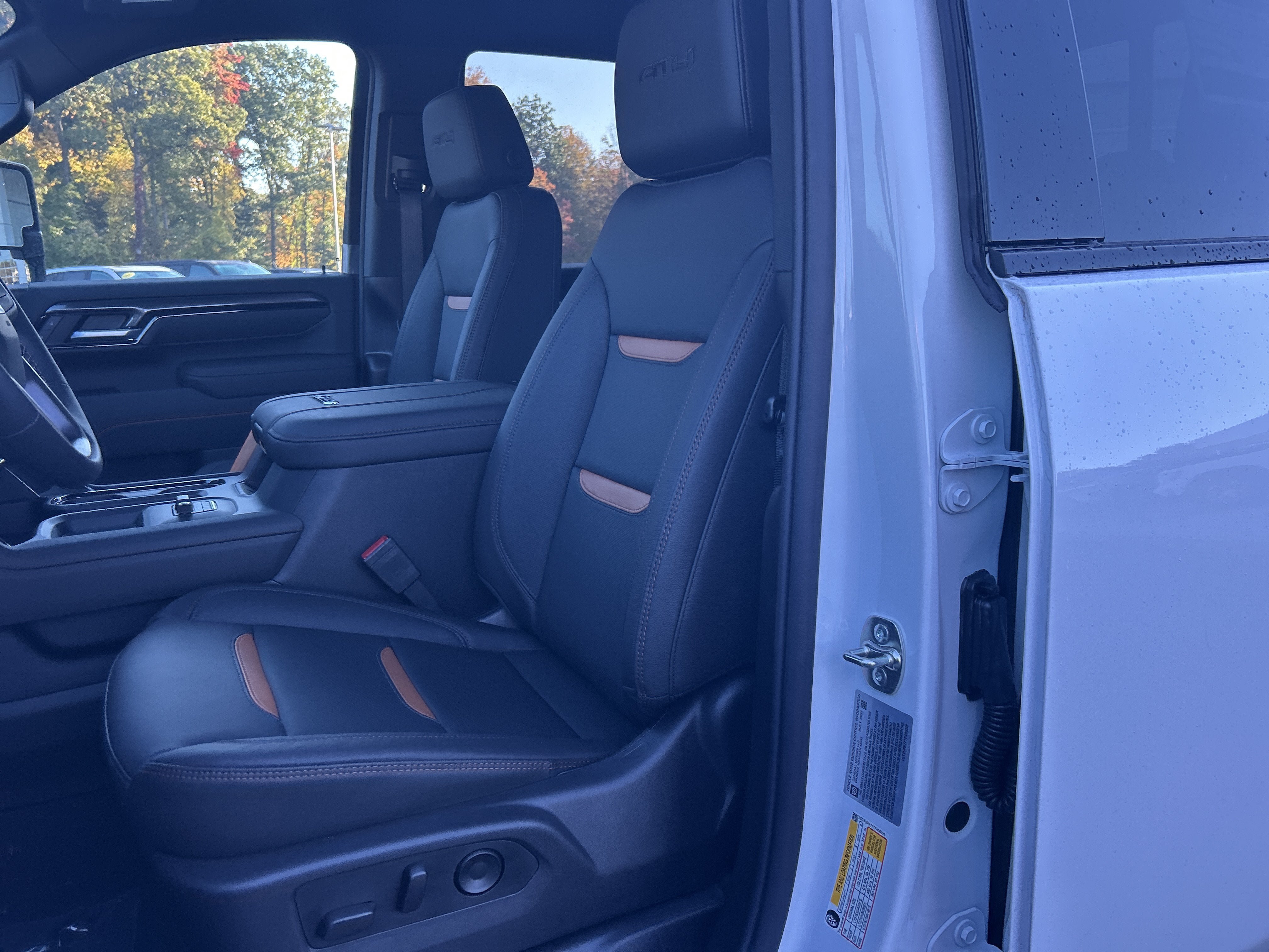 New 2026 GMC Sierra 2500 AT4 w/ AT4 Premium Plus Package AWD/4WD image 21