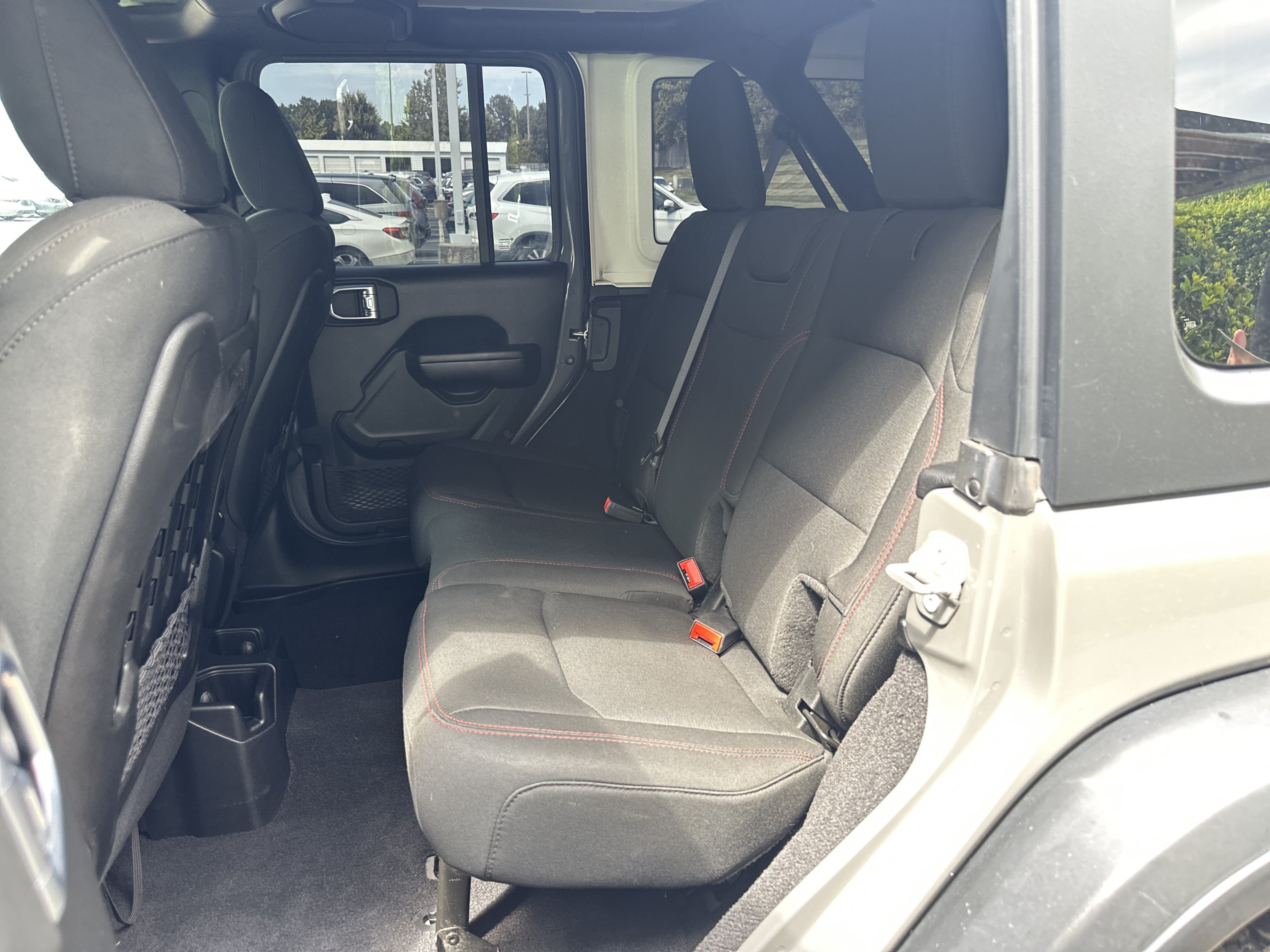Used 2021 Jeep Wrangler Unlimited Rubicon AWD/4WD image 33
