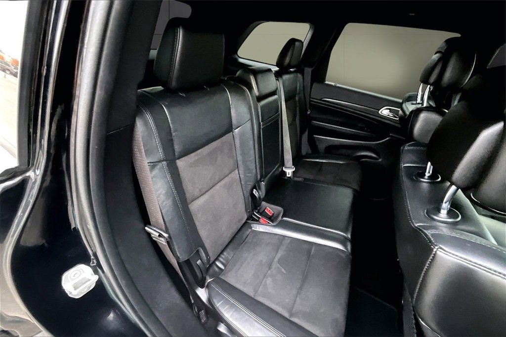 Used 2020 Jeep Grand Cherokee Altitude image 24