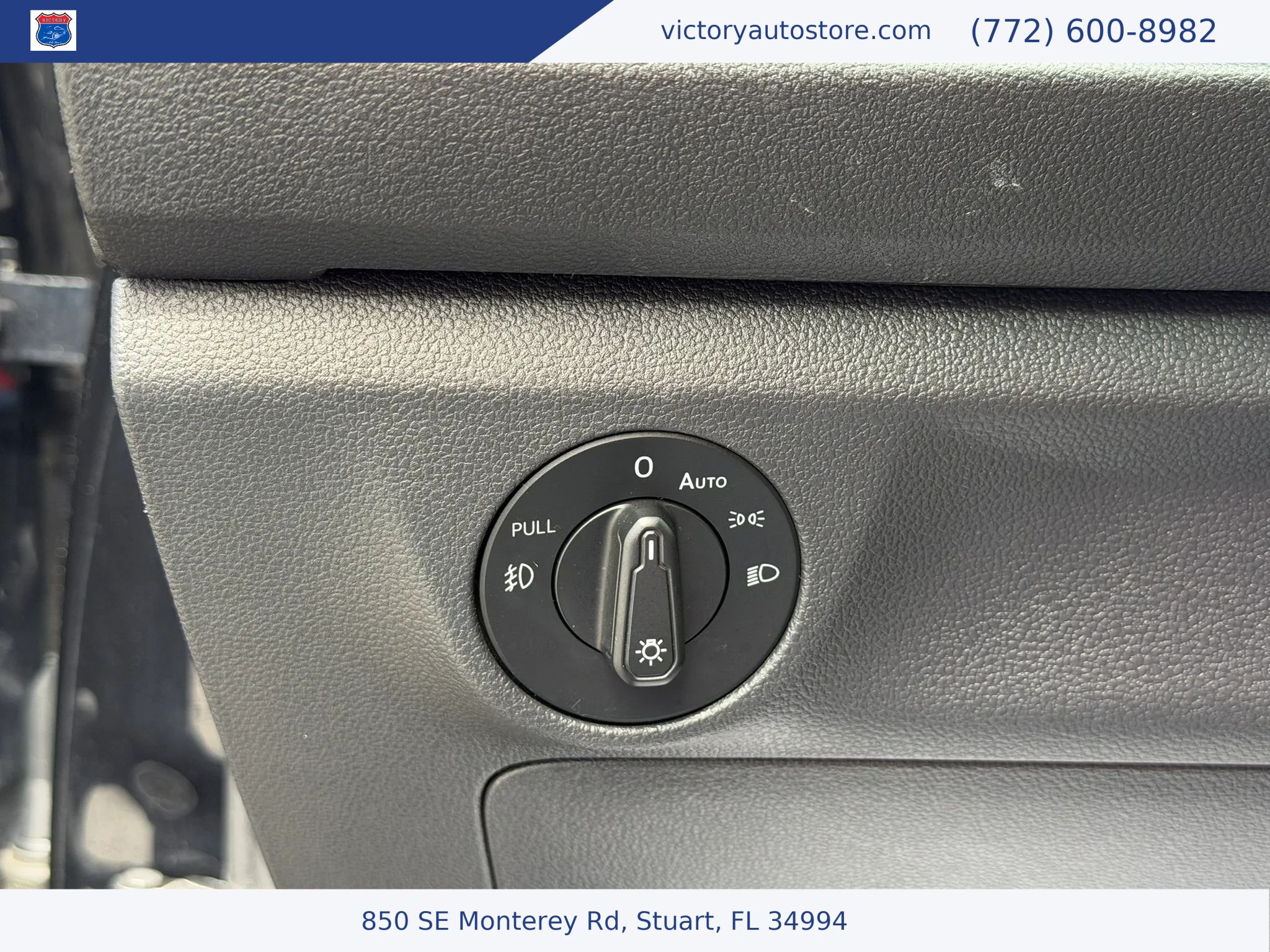 Used 2020 Volkswagen Jetta R-Line w/ R-Line Cold Weather Package FWD image 36