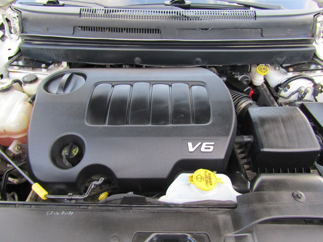 Used 2016 Dodge Journey SE w/ Safe & Sound Group image 20