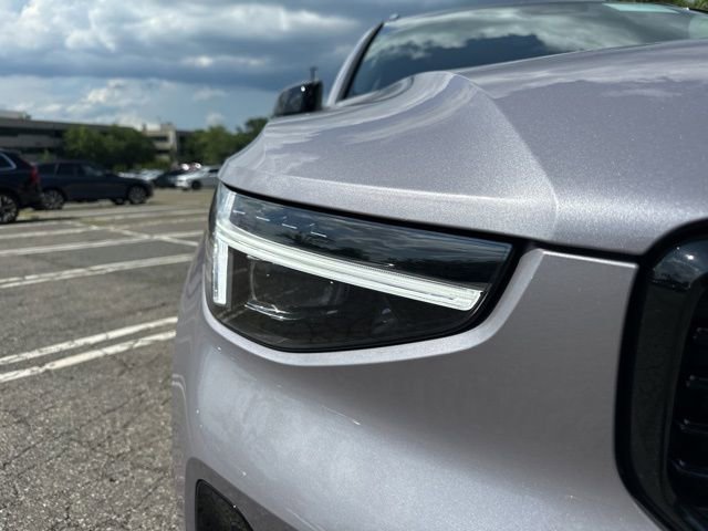 New 2026 Volvo XC40 B5 Plus w/ Protection Package Premier AWD/4WD image 10
