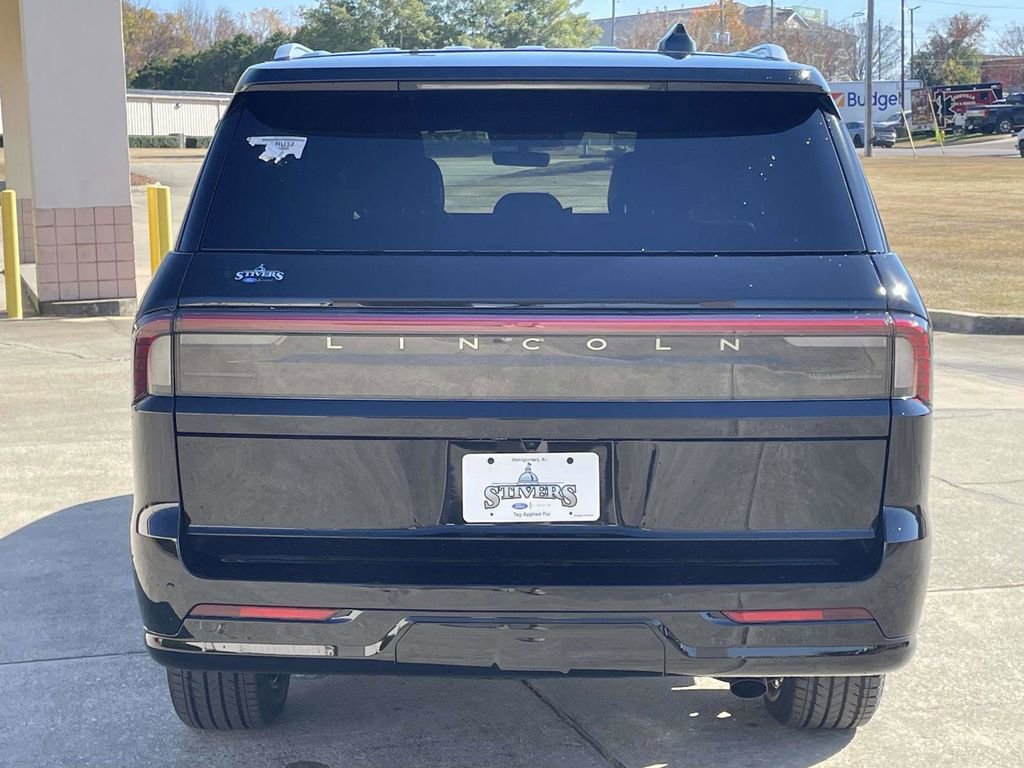 New 2025 Lincoln Navigator L Reserve image 4