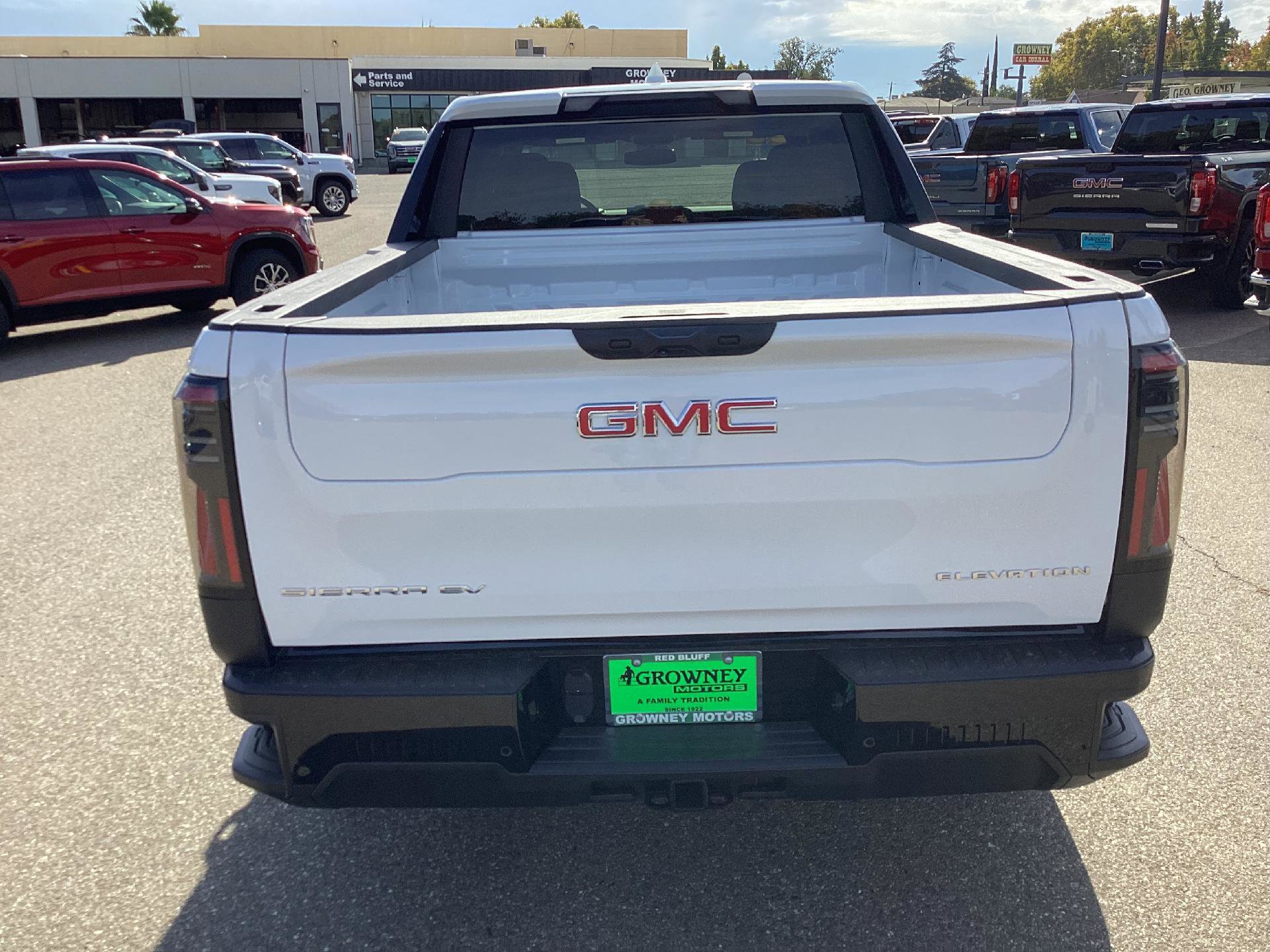 New 2026 GMC Sierra EV Elevation image 7