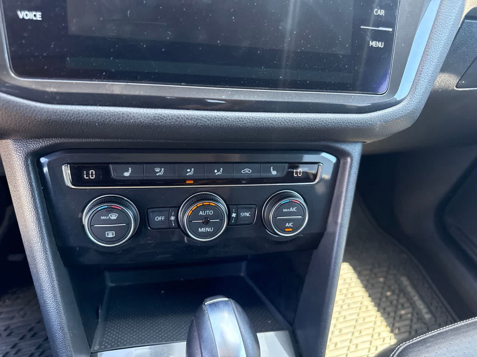 Used 2018 Volkswagen Tiguan SE FWD image 29