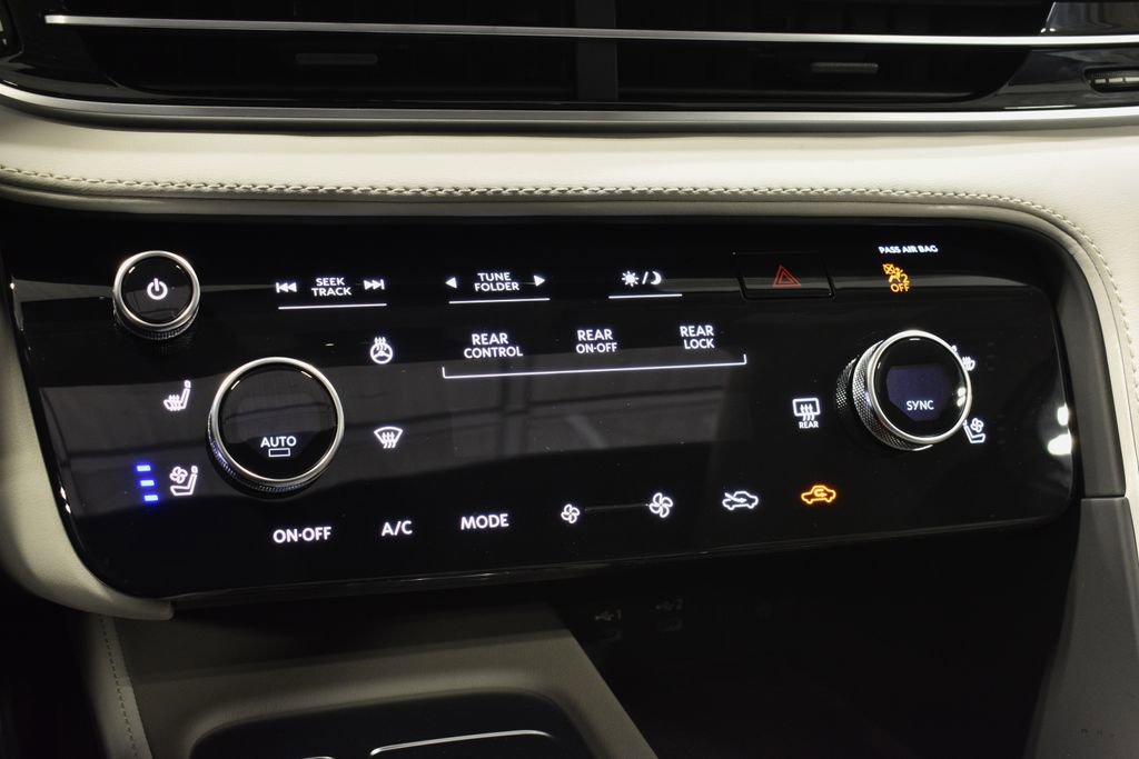 New 2026 INFINITI QX60 Luxe w/ Family Package image 25