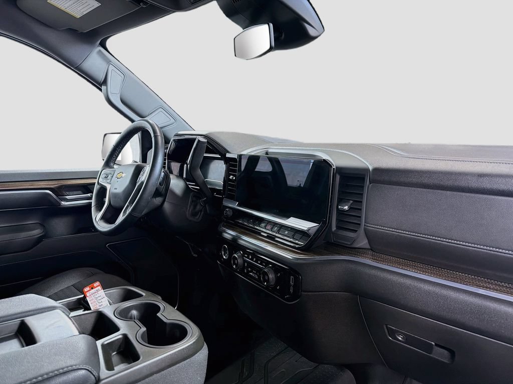 Used 2023 Chevrolet Silverado 1500 LT w/ LPO, Liner Protection Package AWD/4WD image 30