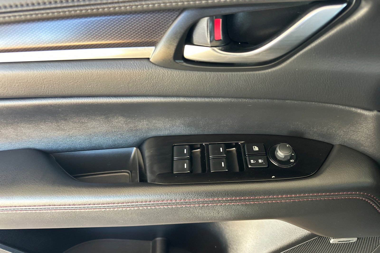 Used 2024 MAZDA CX-5 Carbon Edition image 8