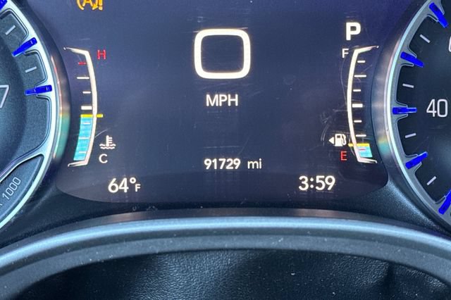 Used 2022 Chrysler Pacifica Touring-L FWD image 42