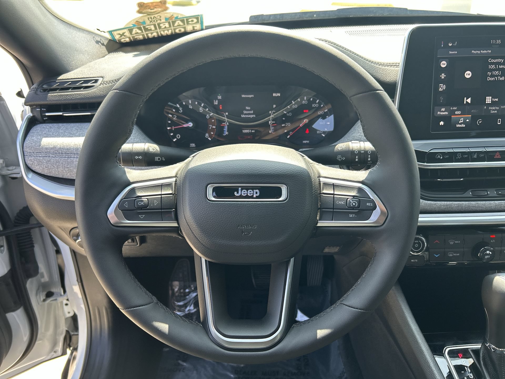 Used 2025 Jeep Compass Latitude AWD/4WD image 11