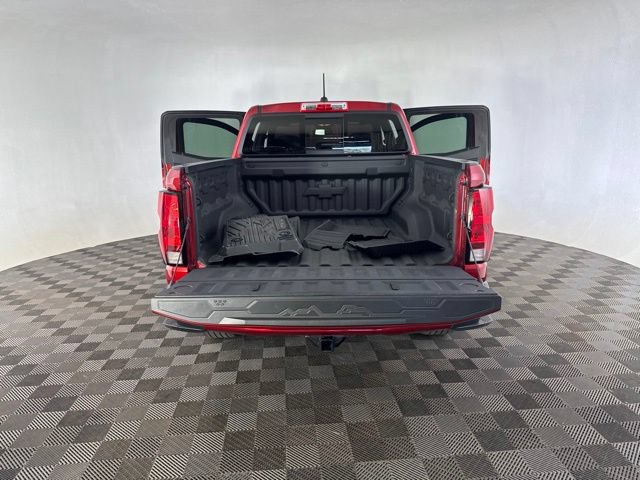 Used 2024 Chevrolet Colorado LT w/ LT Convenience Package II AWD/4WD image 15