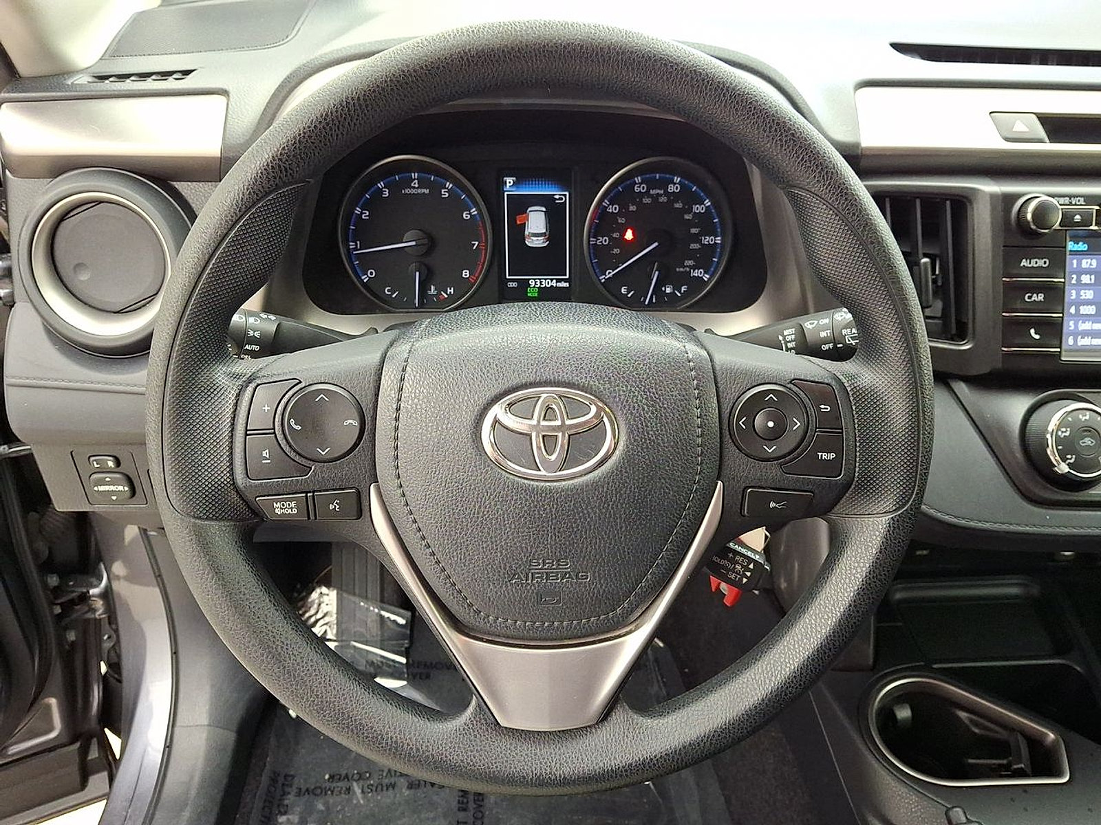 Used 2018 Toyota RAV4 LE w/ All Weather Liner Package AWD/4WD image 16
