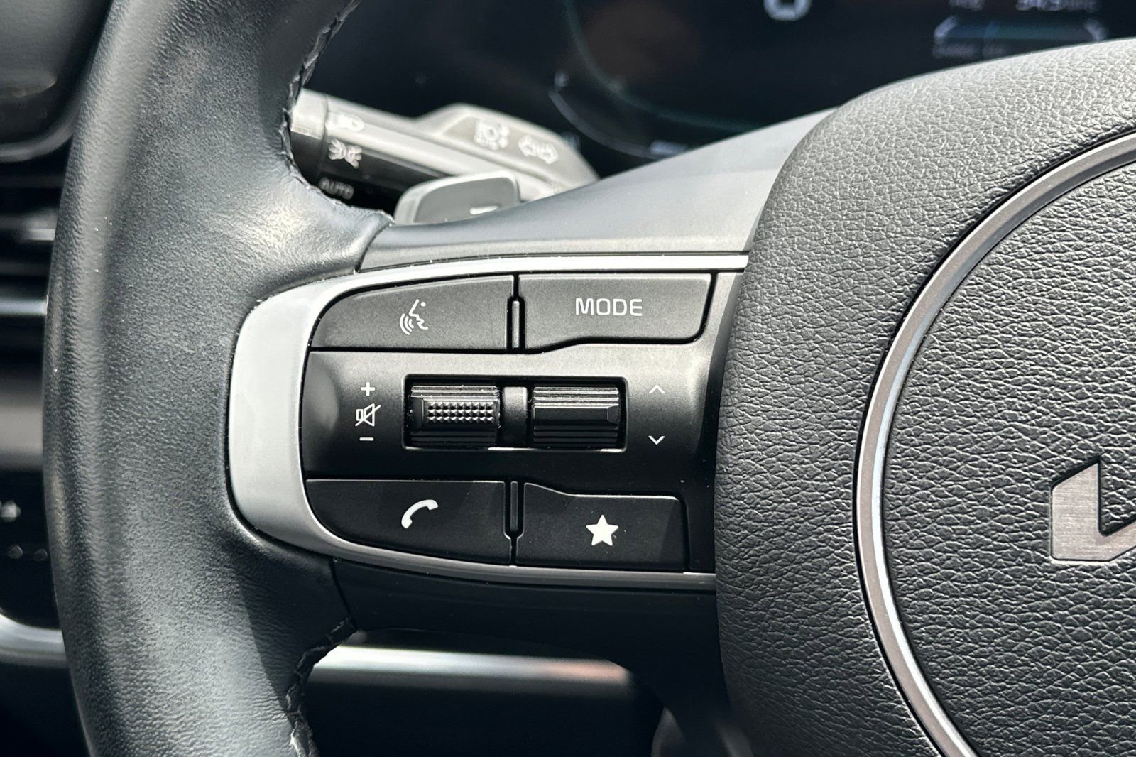 Certified 2023 Kia Sportage EX AWD/4WD image 27
