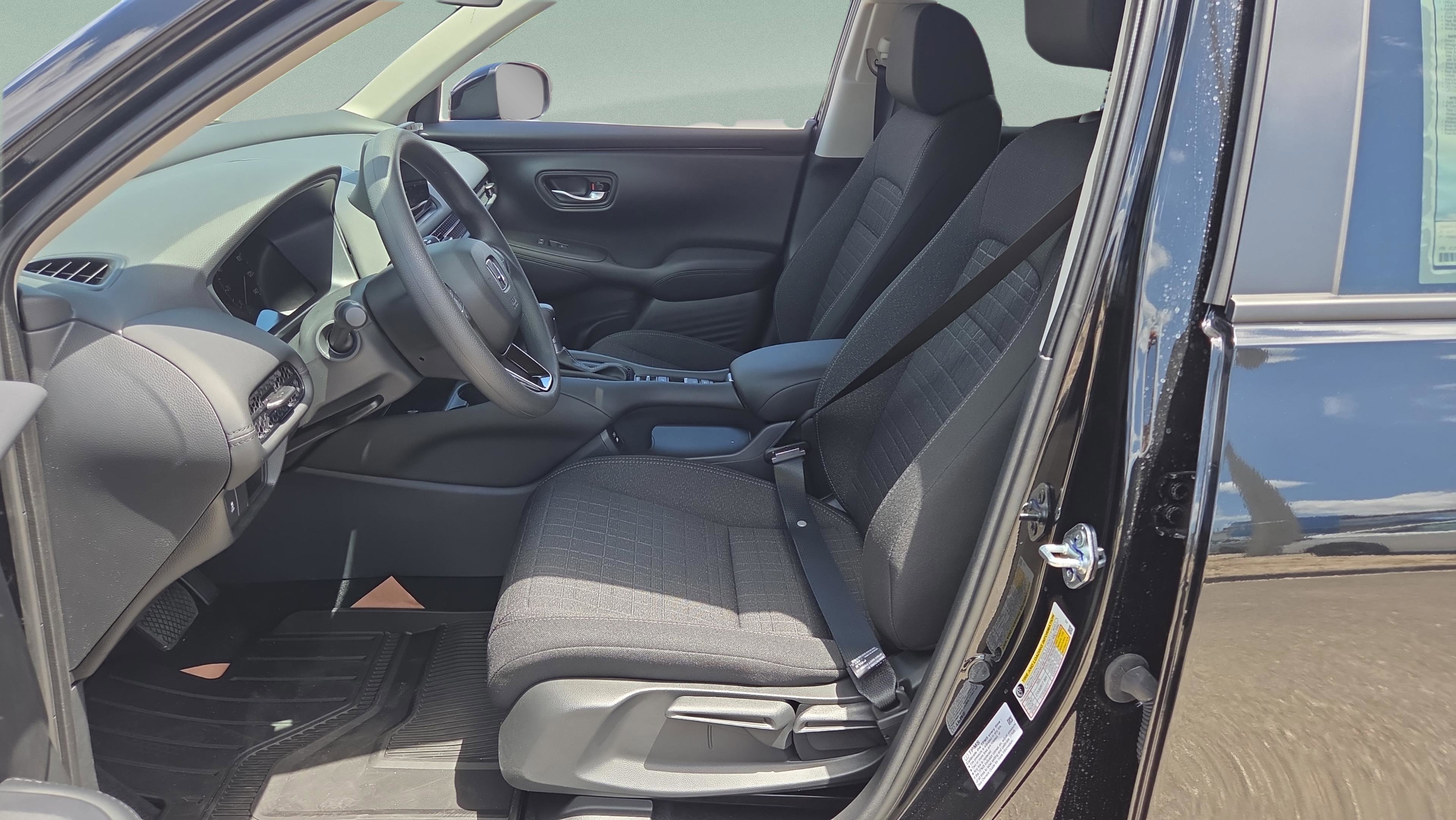 New 2026 Honda HR-V LX image 9