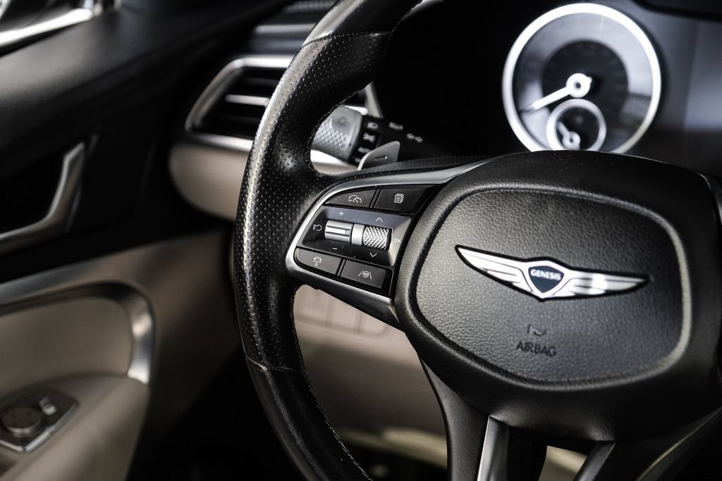 Used 2024 Genesis G70 2.5T RWD image 15
