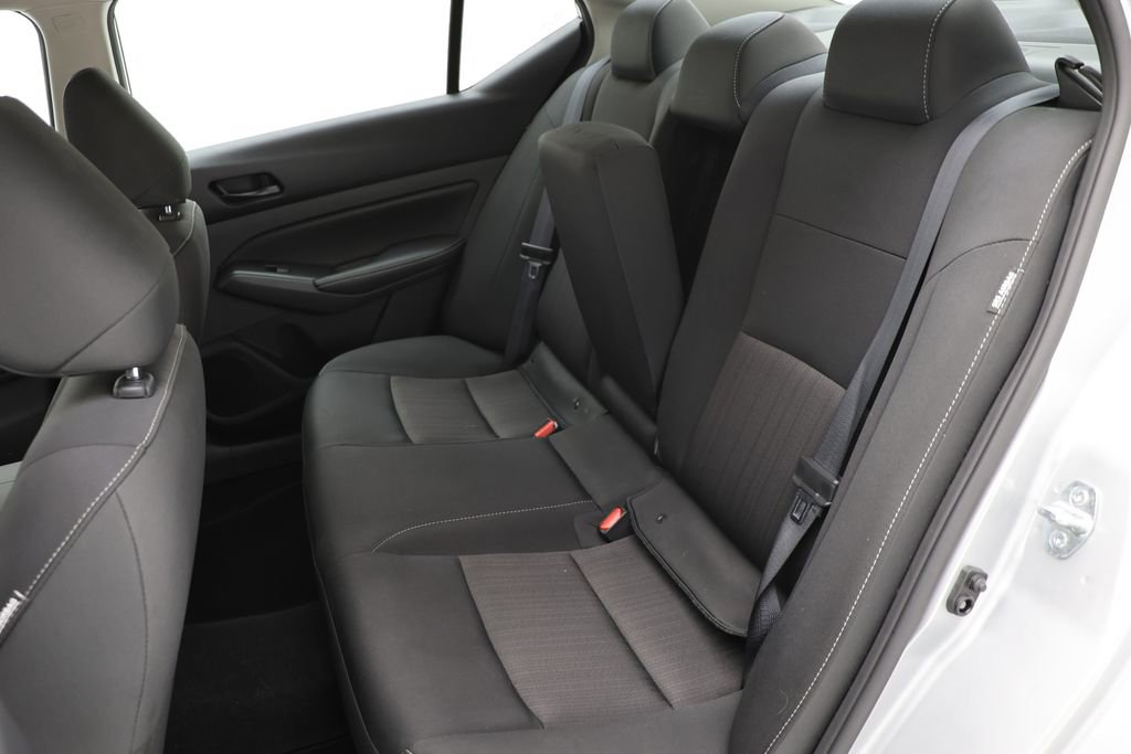 Used 2024 Nissan Altima 2.5 SV image 12