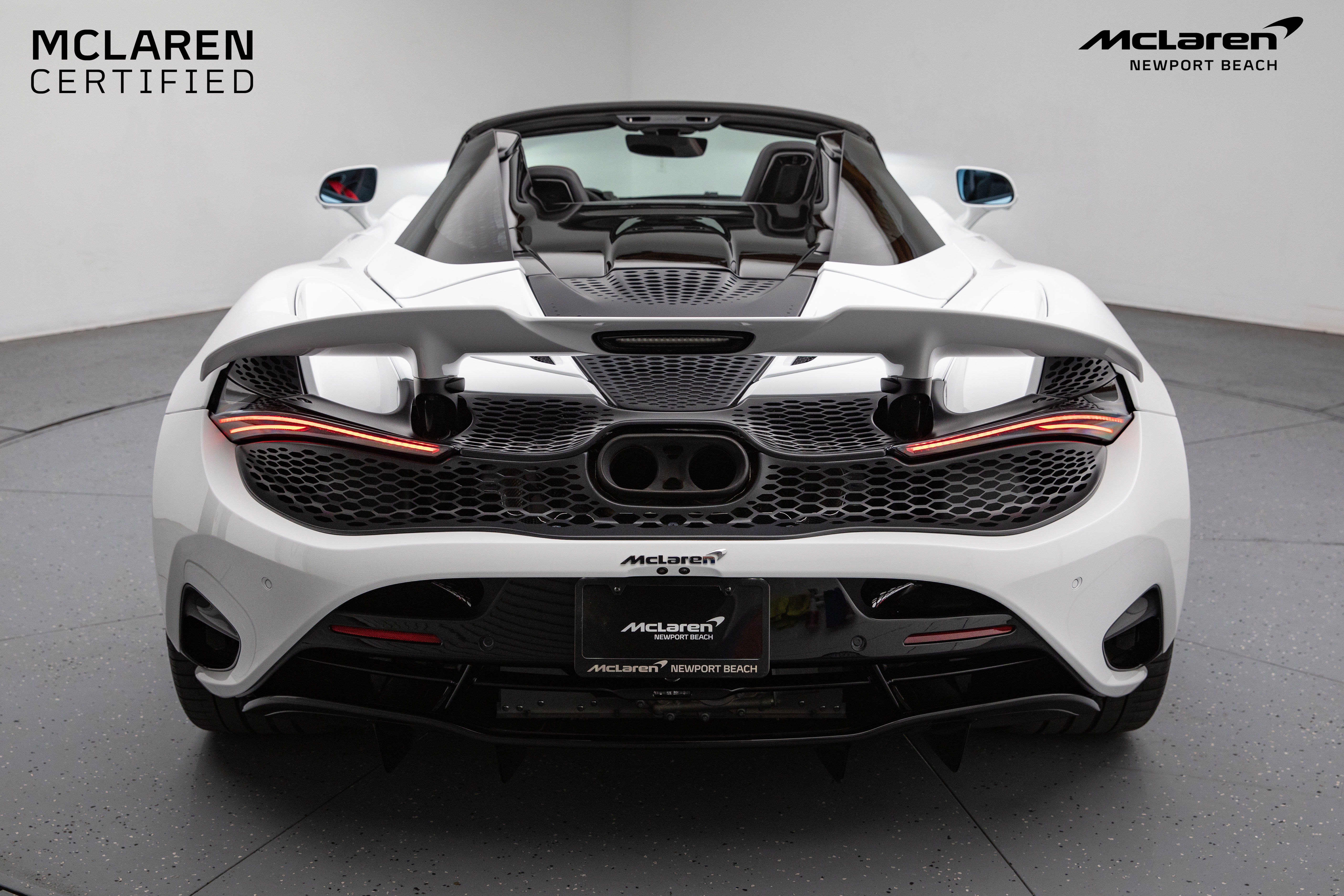 Used 2024 McLaren 750S Spider image 15
