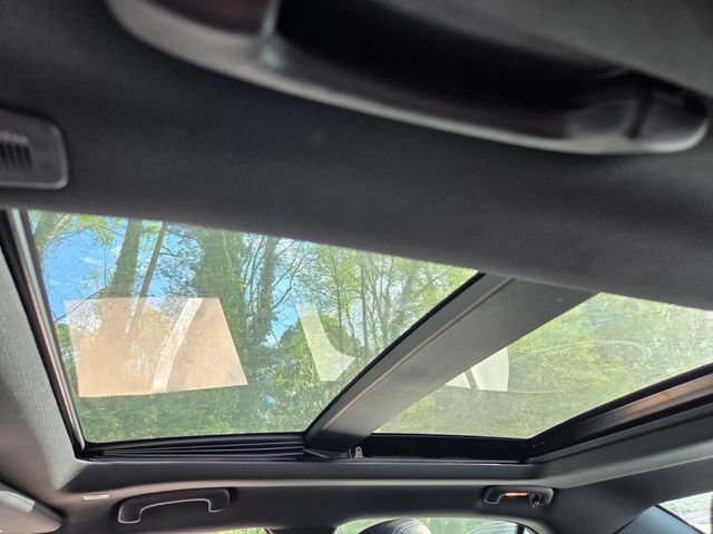 Used 2018 Chrysler 300 S w/ 300S Premium Group image 17