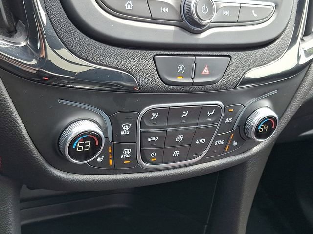 Used 2023 Chevrolet Equinox RS w/ LPO, Cargo Package AWD/4WD image 16