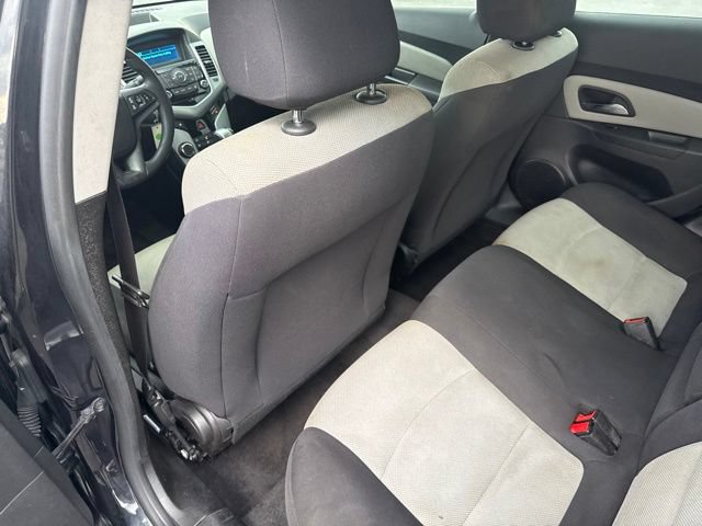 Used 2013 Chevrolet Cruze LS FWD image 18