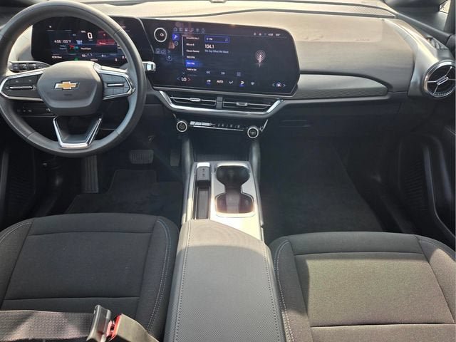 Used 2026 Chevrolet Equinox EV LT FWD image 15
