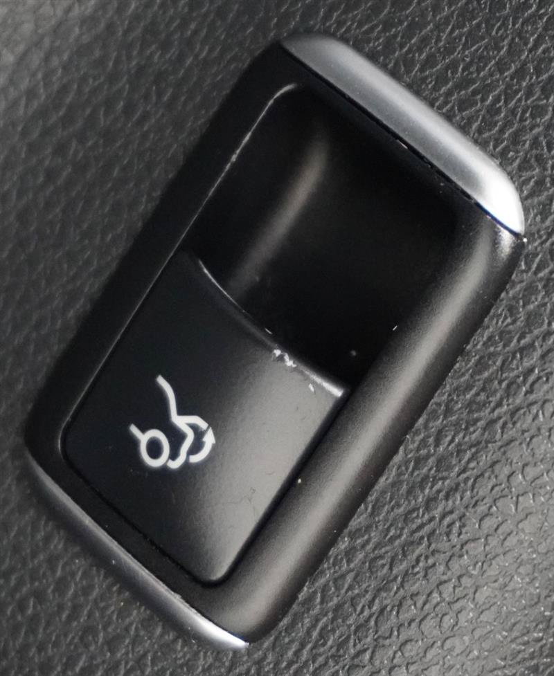 Used 2018 Mercedes-Benz CLA 250 image 33