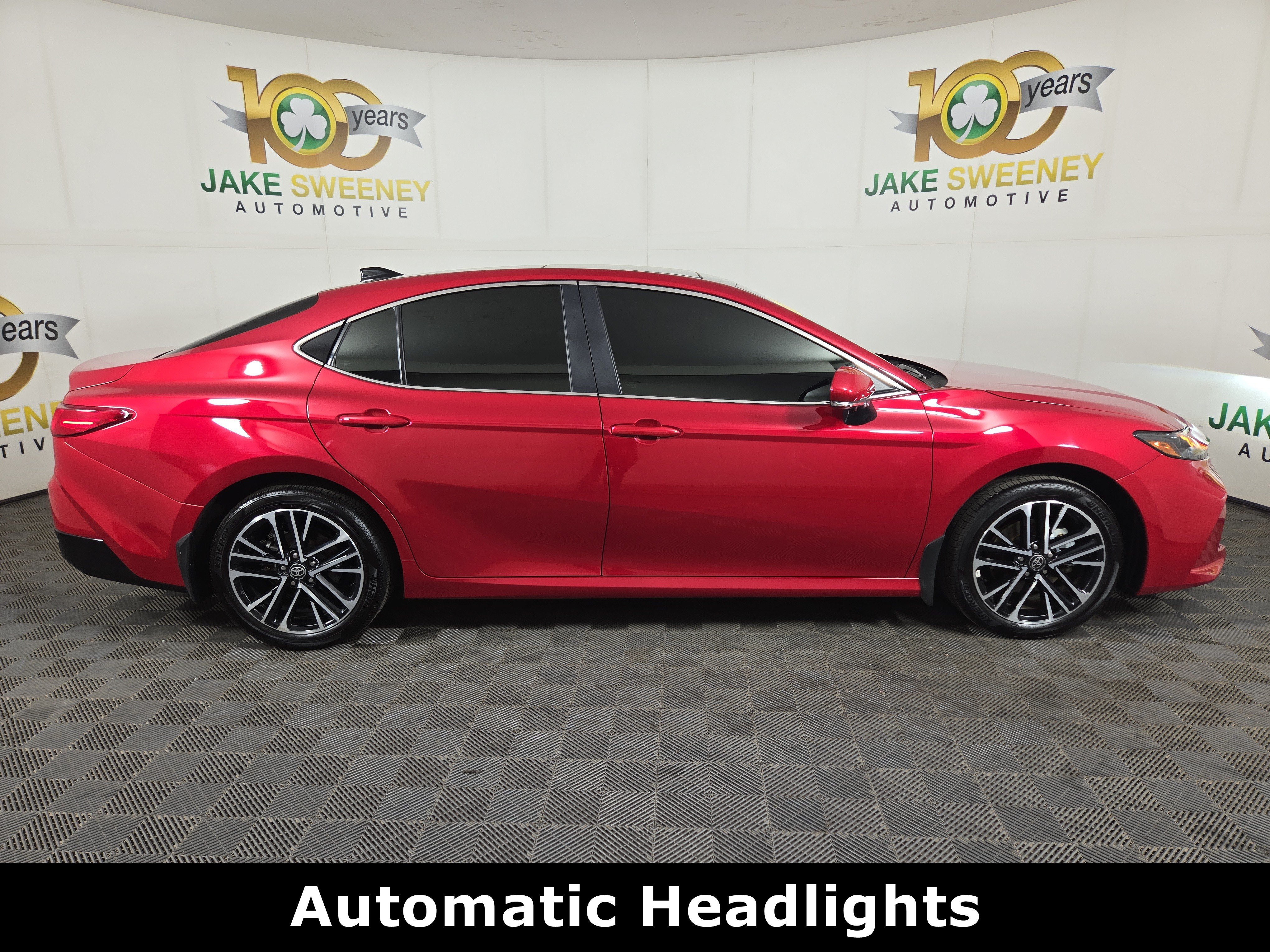 Used 2025 Toyota Camry XLE w/ Premium Plus Package AWD/4WD image 10