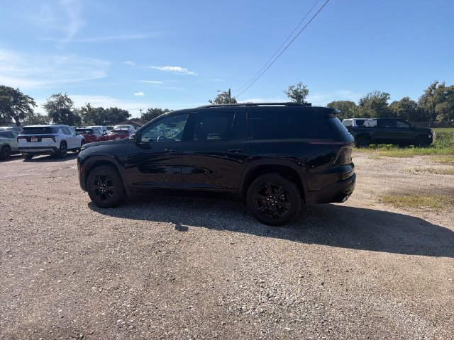 New 2027 Chevrolet Traverse LT w/ Midnight/Sport Edition FWD image 6