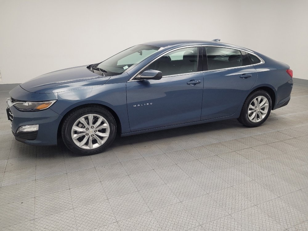 Used 2024 Chevrolet Malibu LT image 2