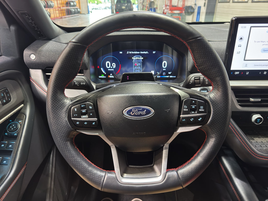 Used 2025 Ford Explorer ST-Line w/ ST-Line Street Pack AWD/4WD image 24