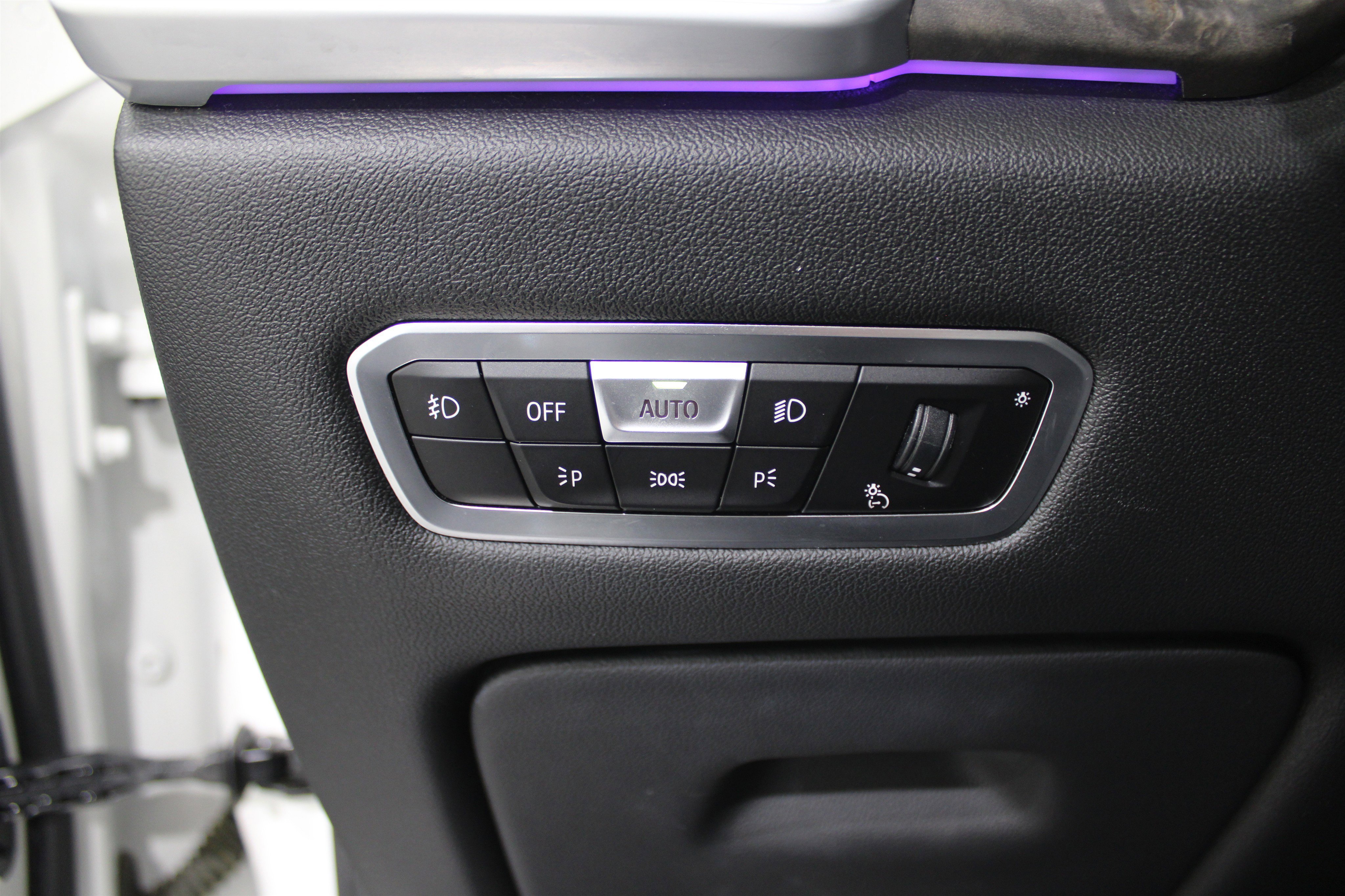 Used 2019 BMW X5 xDrive40i w/ M Sport Package image 7