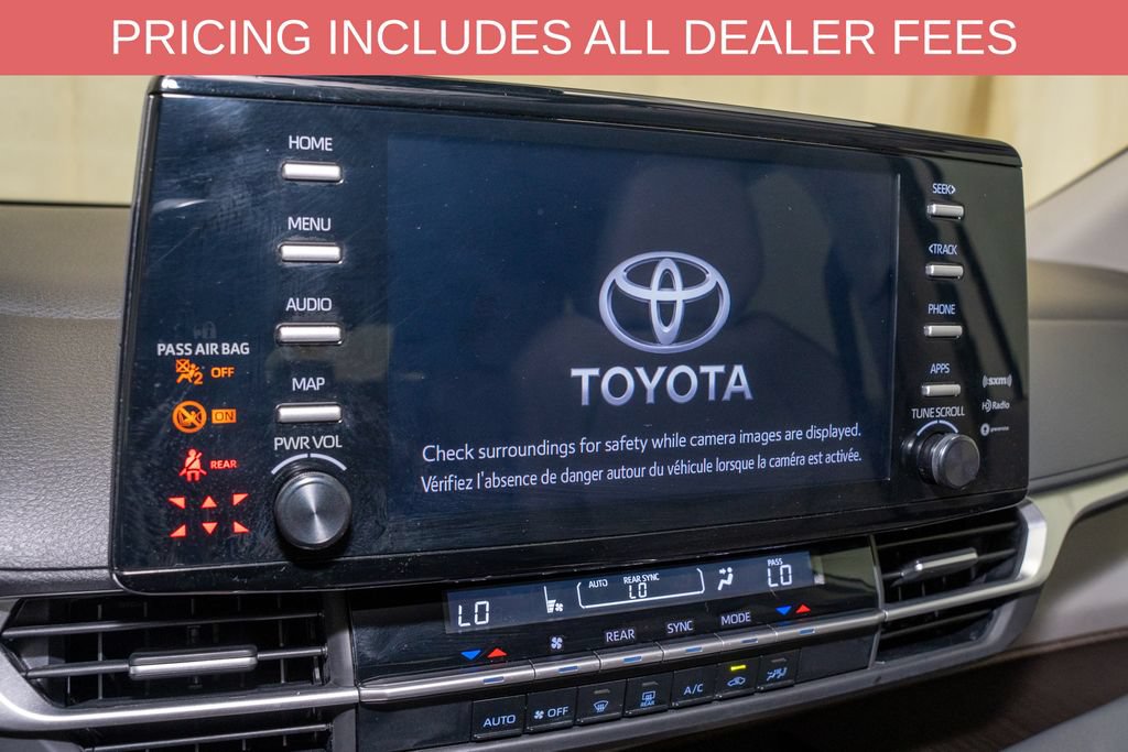 Used 2024 Toyota Sienna LE FWD image 12